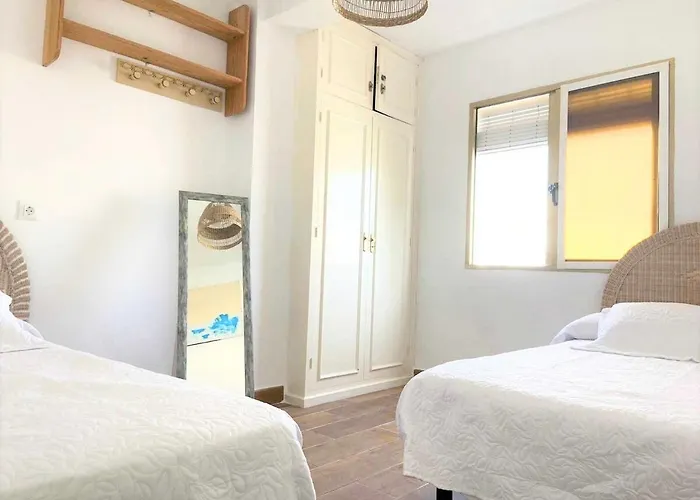 Bright In * Estepona